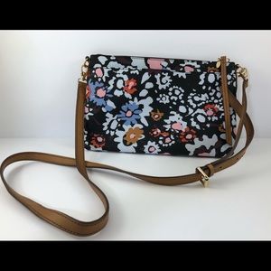 Like New Floral and Black Fossil Crossbody Purse